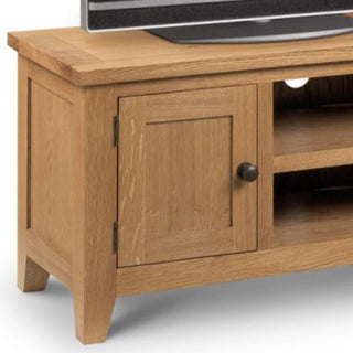 Astoria TV Stand, Oak Wood