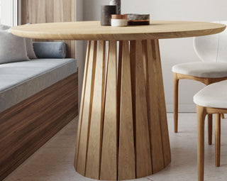 Sole Dining Table